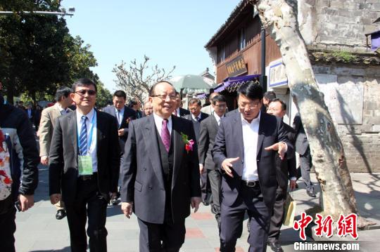 蔣孝嚴(yán)浙江奉化祭祖：別有一番滋味在心頭（圖）