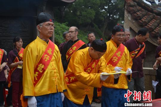 臺中崙仔龍?zhí)鞂m赴“媽祖故鄉(xiāng)”祭天