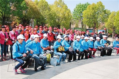 大陸首個盲人旅行團赴臺旅遊（圖）