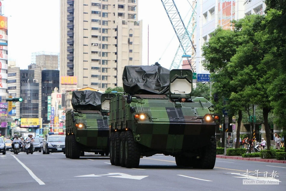 臺灣首次出動雲(yún)豹戰(zhàn)車對抗颱風