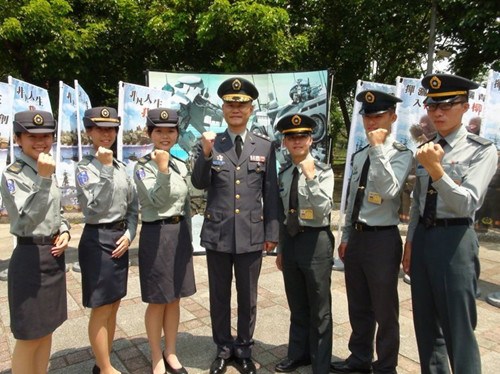 臺(tái)媒：募兵制跳票是朝野“騙選票”結(jié)果