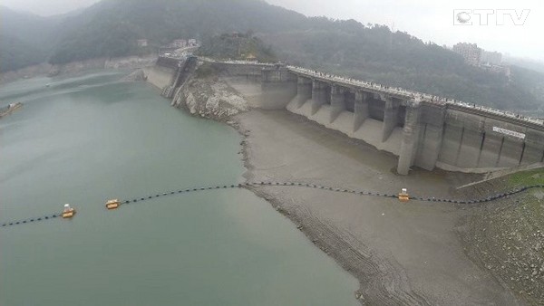 　　天降甘霖，但石門水庫集水區(qū)雨勢不大。（圖片來源：東森新聞）