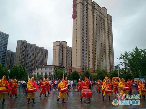 第九屆全國網(wǎng)路媒體江西遊在武寧縣西海燕旅遊碼頭啟動