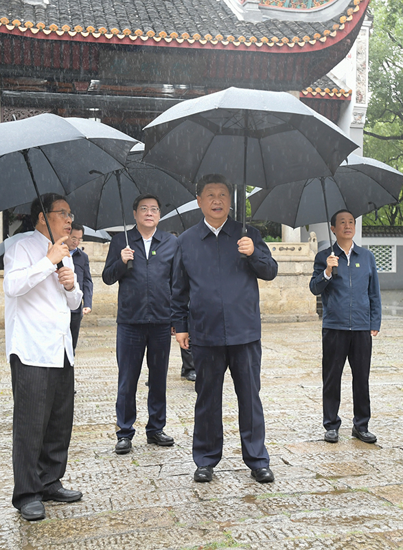 2020年9月17日，習(xí)近平在湖南大學(xué)岳麓書院考察調(diào)研，了解人才培養(yǎng)、文化傳承等情況。