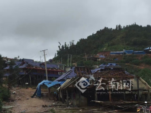 雲(yún)南動(dòng)海縣遭颱風(fēng)“電母”所攜狂風(fēng)暴雨襲擊致1死31傷