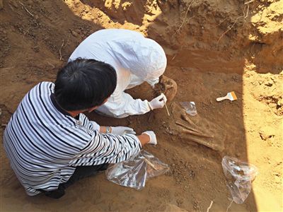 中國(guó)民間組織赴緬甸搜尋遠(yuǎn)征軍將士遺骸(圖)